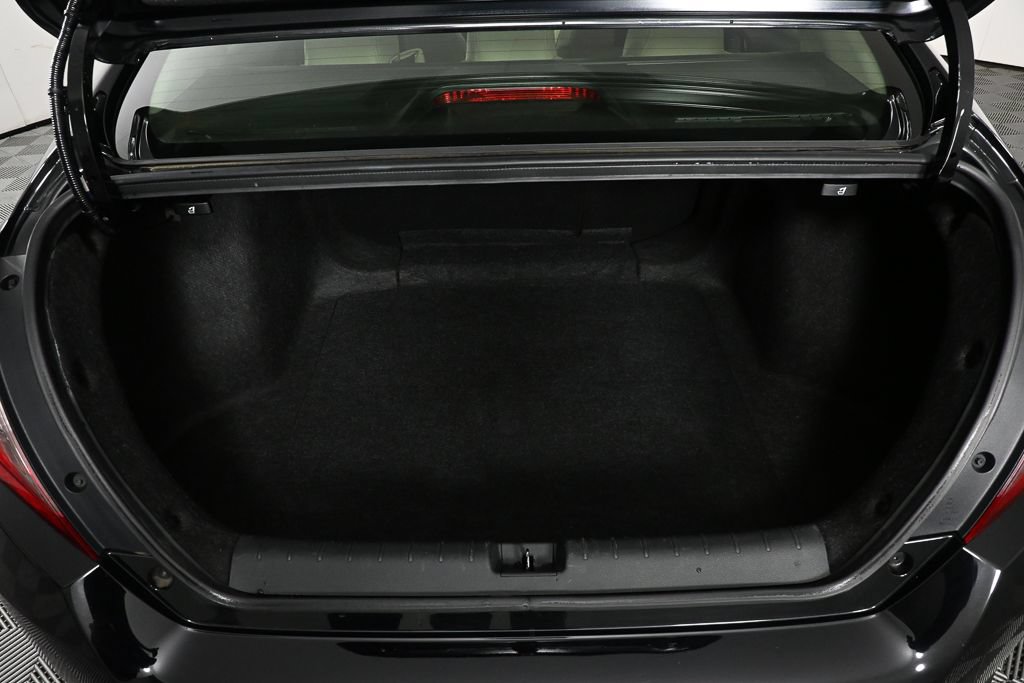 Used 2018 Honda Civic Touring image 27