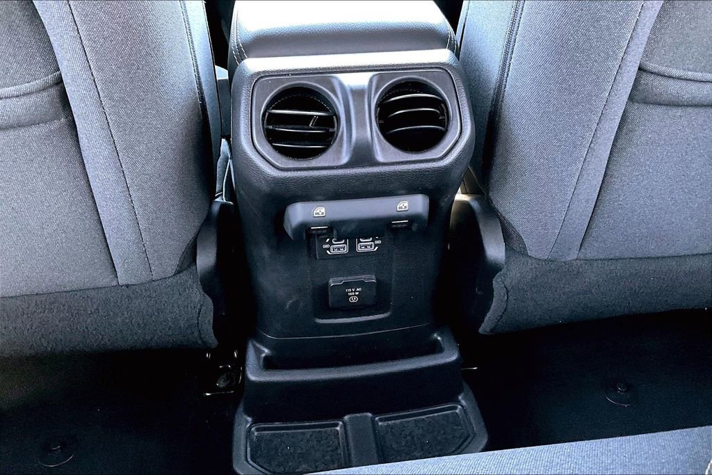 Certified 2025 Jeep Wrangler Unlimited Sahara w/ Safety Group AWD/4WD image 20