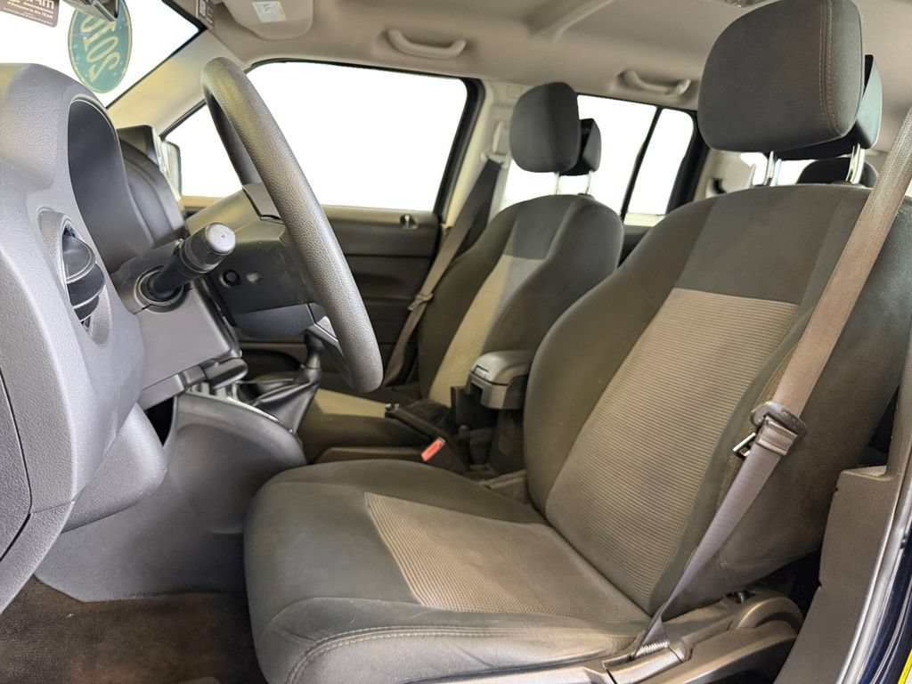 Used 2016 Jeep Patriot Sport w/ Tire & Wheel Group FWD image 22