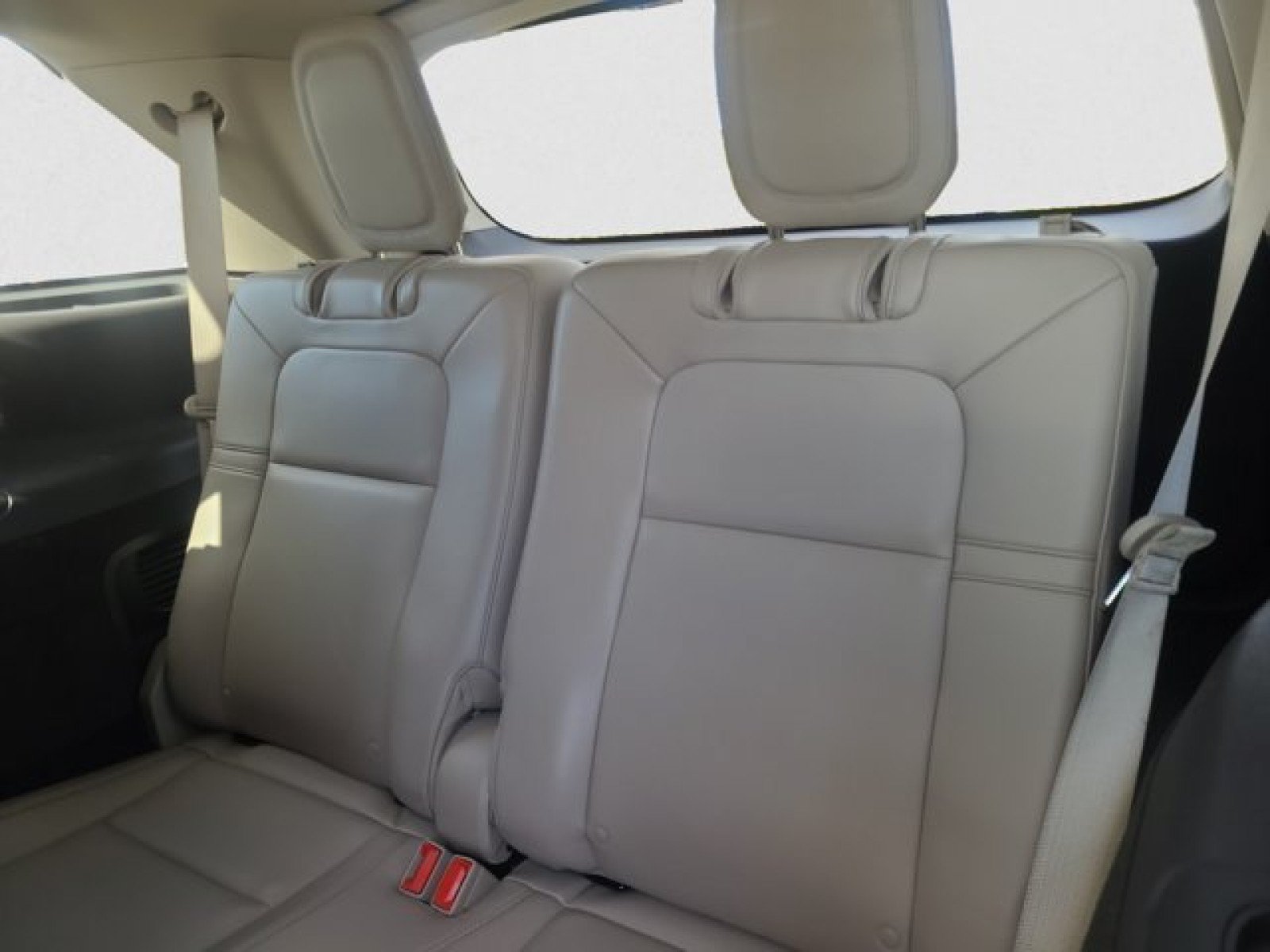 Used 2021 Lincoln Aviator AWD w/ Class IV Trailer Tow Package image 19