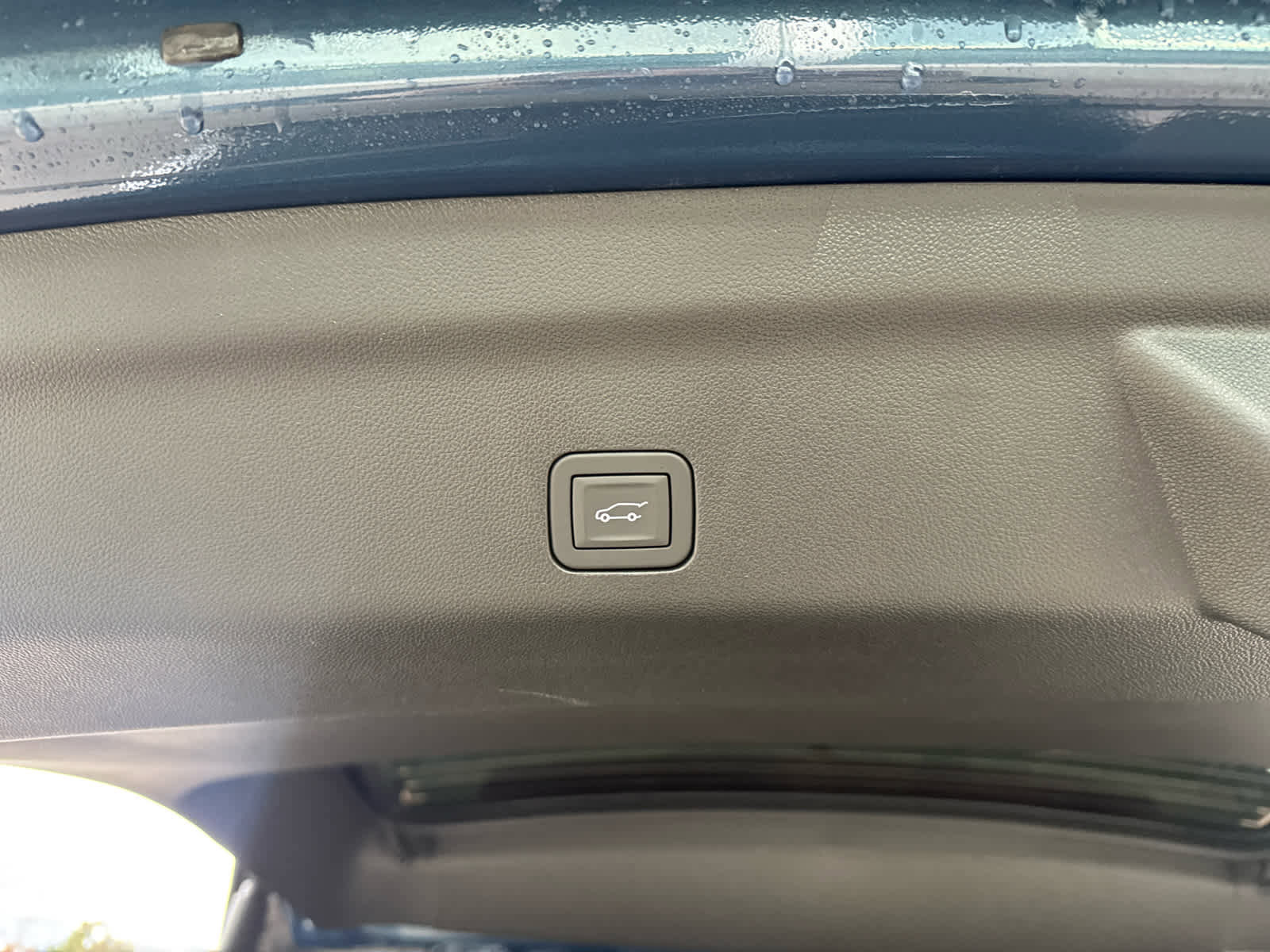 New 2026 Chevrolet Suburban Premier image 44