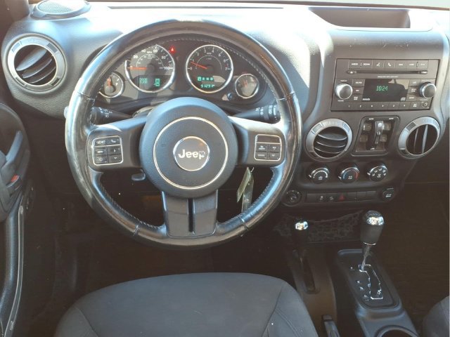 Used 2015 Jeep Wrangler Unlimited Sport w/ Quick Order Package 24S AWD/4WD image 18