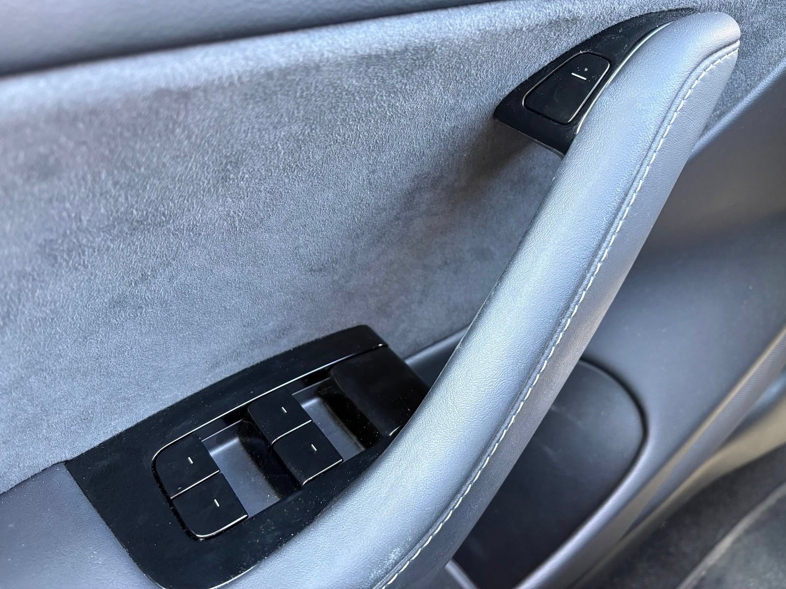 Used 2020 Tesla Model 3 Long Range AWD/4WD image 16