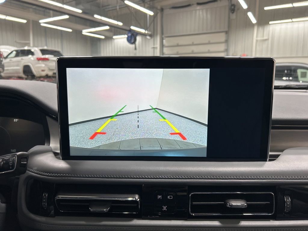 Certified 2022 Lincoln Nautilus Reserve image 19