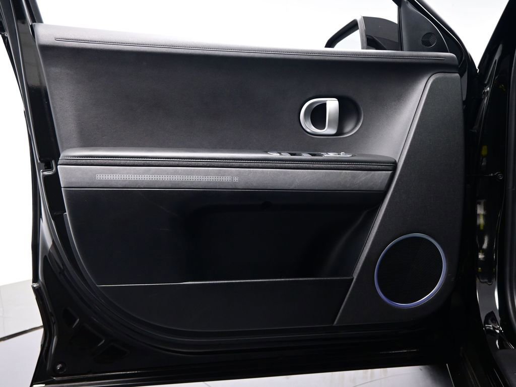 Used 2022 Hyundai Ioniq 5 SEL image 14