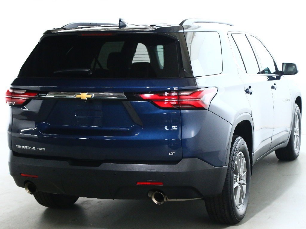 Used 2023 Chevrolet Traverse LT image 45