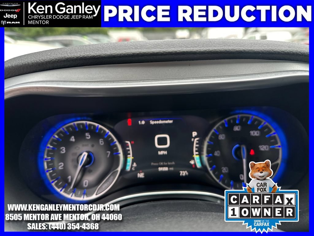 Certified 2025 Chrysler Pacifica Limited FWD image 17