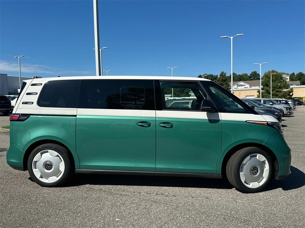 New 2025 Volkswagen ID. Buzz 1st Edition image 4