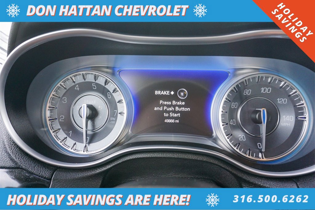 Used 2023 Chrysler 300 Touring w/ Sport Appearance Package image 6