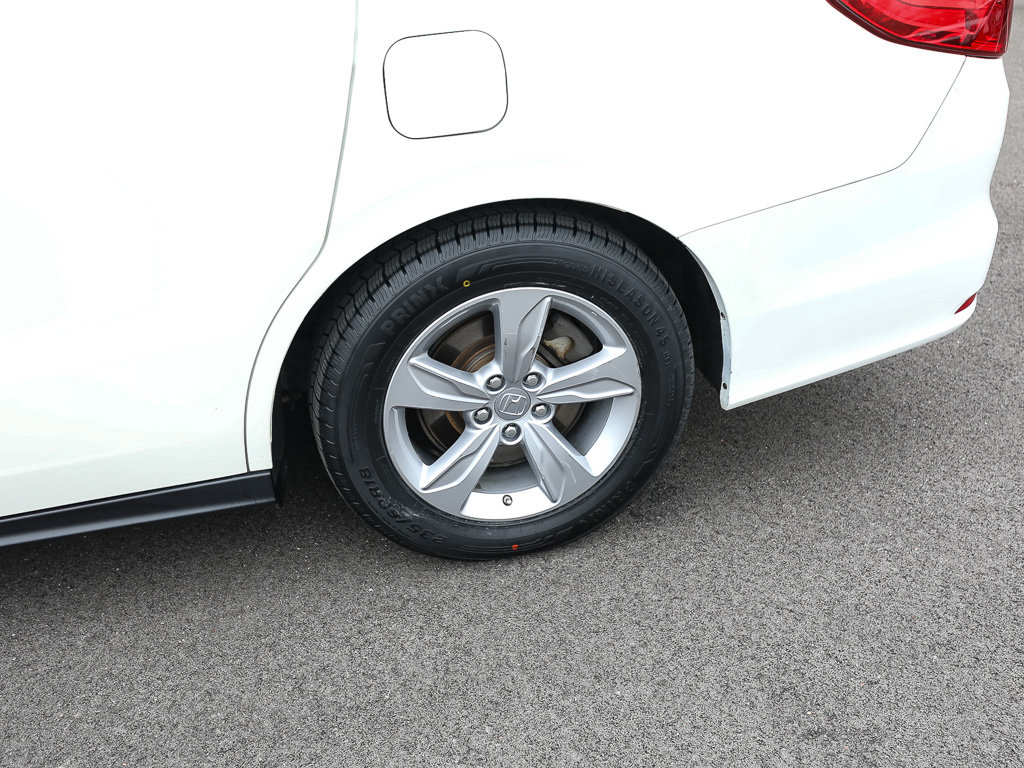 Used 2019 Honda Odyssey EX image 4