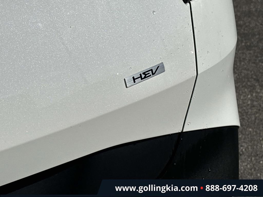 Certified 2025 Kia Sportage EX w/ EX Premium Package image 8