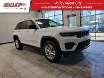 New 2026 Jeep Grand Cherokee Laredo X image 1