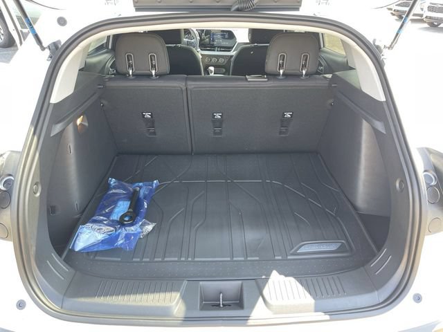New 2026 Chevrolet Trax LS w/ LS Convenience Package FWD image 22
