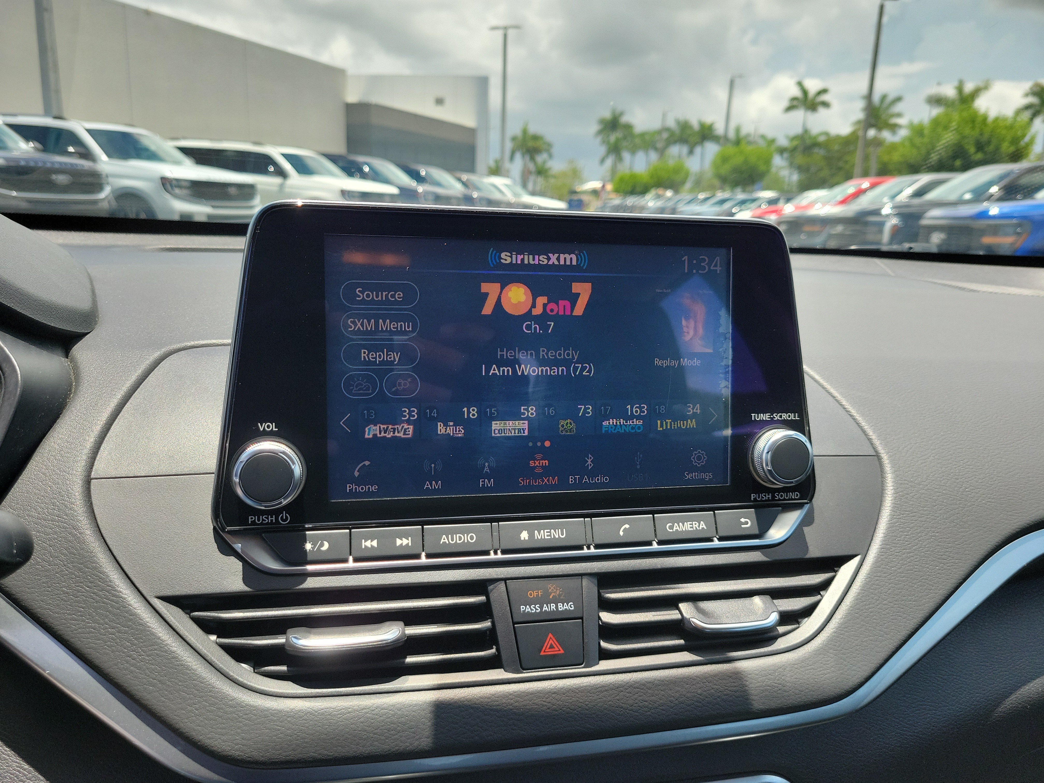 Used 2022 Nissan Altima 2.5 SV FWD image 22
