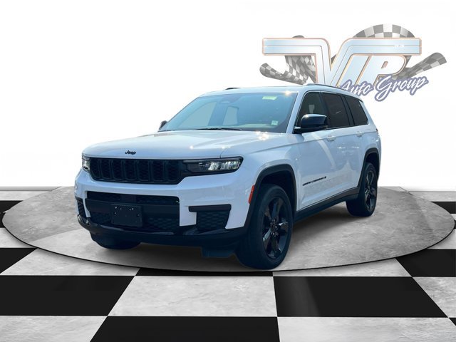 Used 2023 Jeep Grand Cherokee L Laredo AWD/4WD image 3