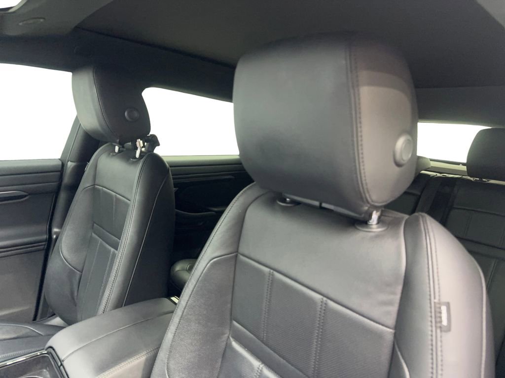 Used 2023 Land Rover Range Rover Evoque R-Dynamic S image 28