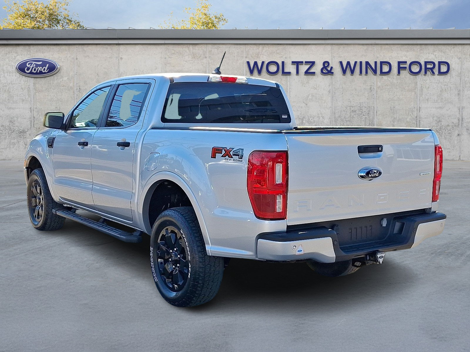 Used 2019 Ford Ranger XLT w/ Black Appearance Package AWD/4WD image 4