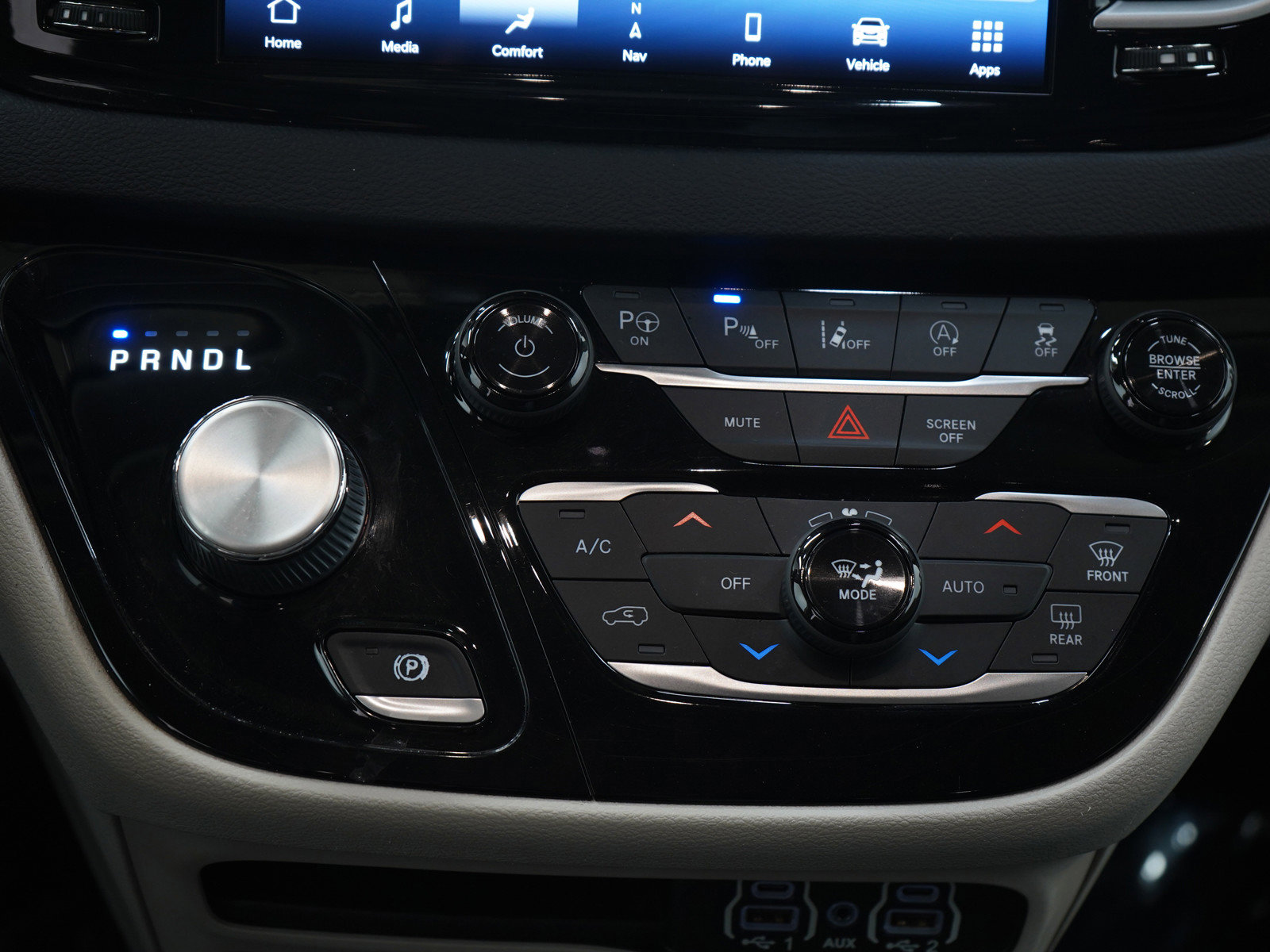 Used 2022 Chrysler Pacifica Touring-L w/ Uconnect Theater Family Group FWD image 20