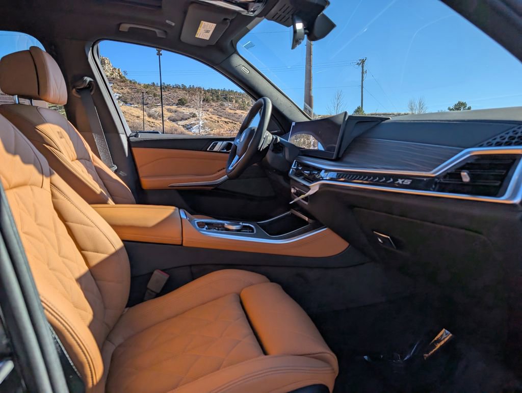 New 2026 BMW X5 xDrive50e w/ Premium Package image 19