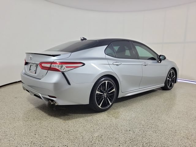 Used 2020 Toyota Camry XSE FWD image 5