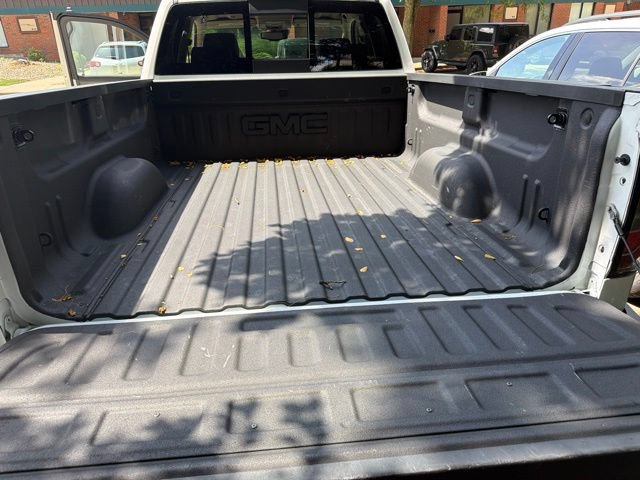 Used 2016 GMC Sierra 1500 SLT w/ SLT Premium Package AWD/4WD image 21