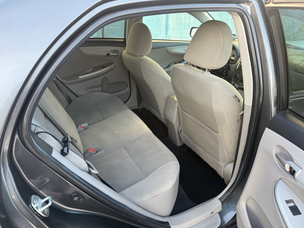 Used 2013 Toyota Corolla LE Special Edition image 20