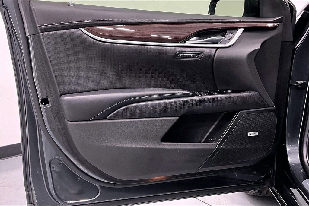 Used 2017 Cadillac XTS Luxury image 20