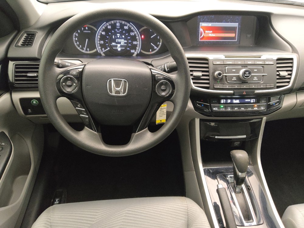 Used 2017 Honda Accord LX image 22