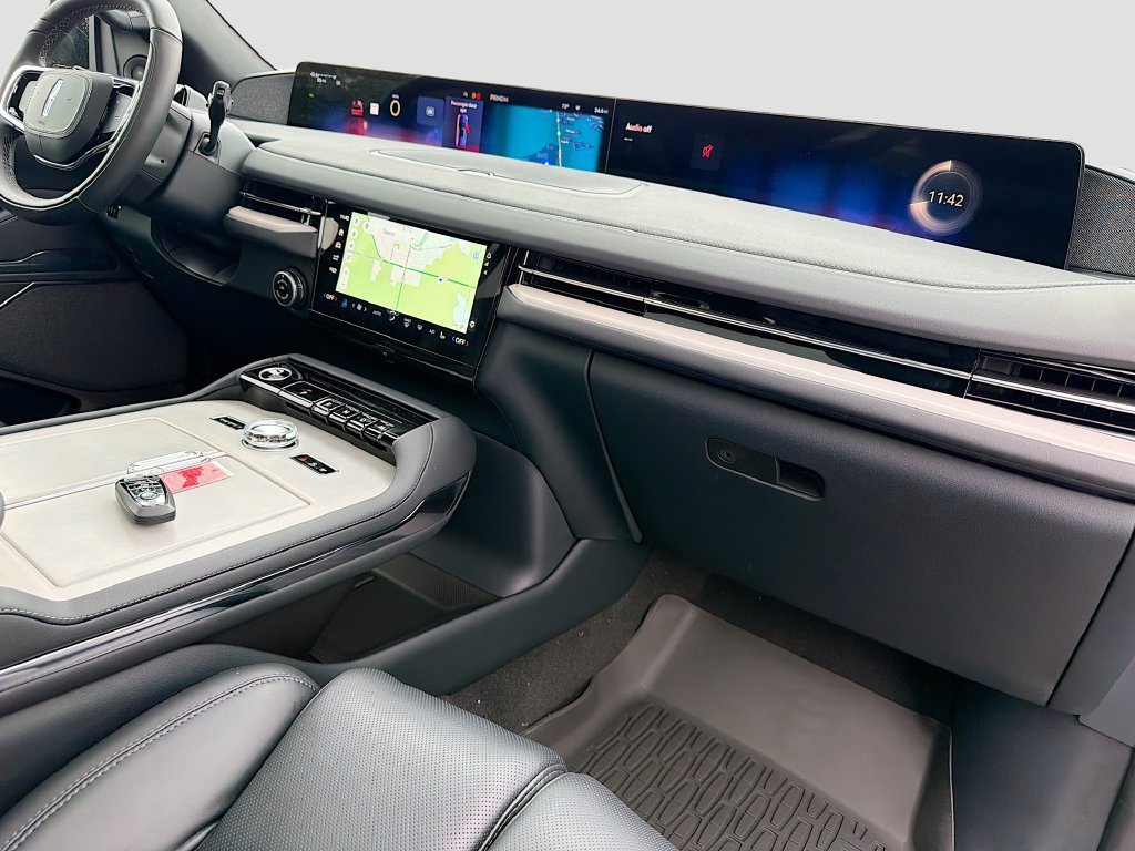 New 2027 Lincoln Navigator L Reserve w/ Jet Appearance Package AWD/4WD image 34