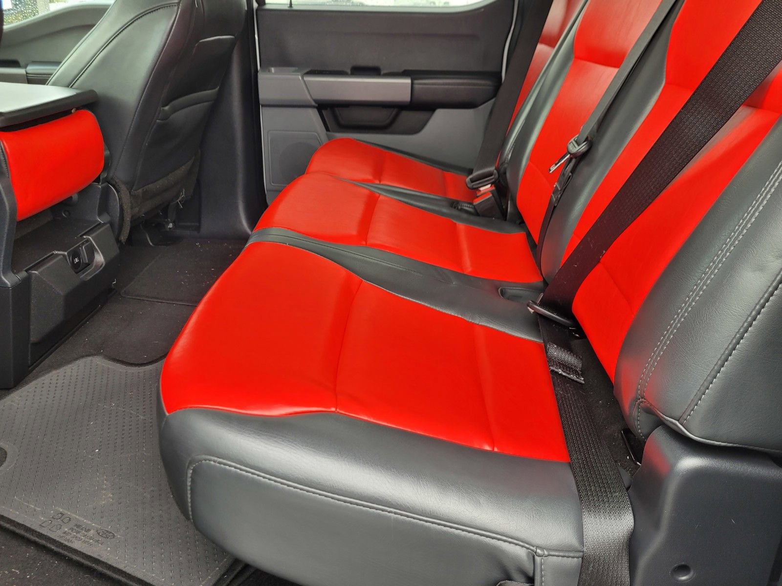 Used 2023 Ford F250 XLT w/ FX4 Off-Road Package image 11