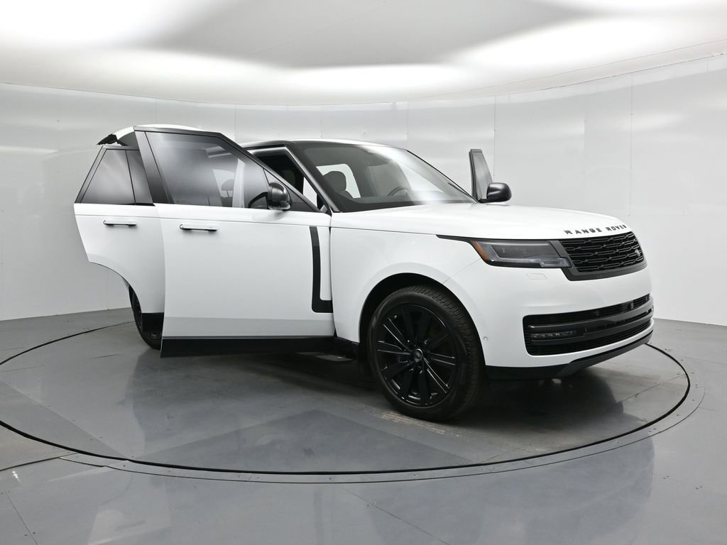Used 2025 Land Rover Range Rover SE image 29
