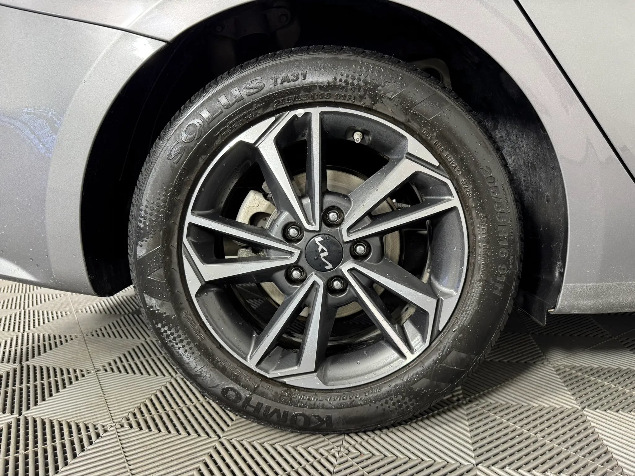 Used 2023 Kia Forte LXS w/ LXS Technology Package FWD image 42