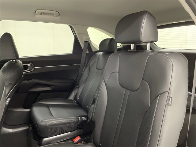 Used 2025 Kia Sorento EX image 17