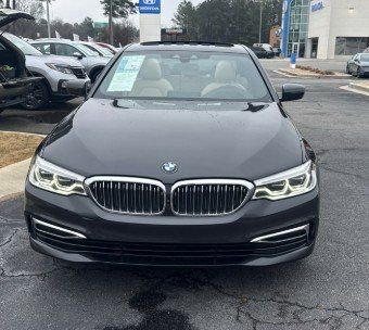 Used 2020 BMW 530i w/ Premium Package image 2
