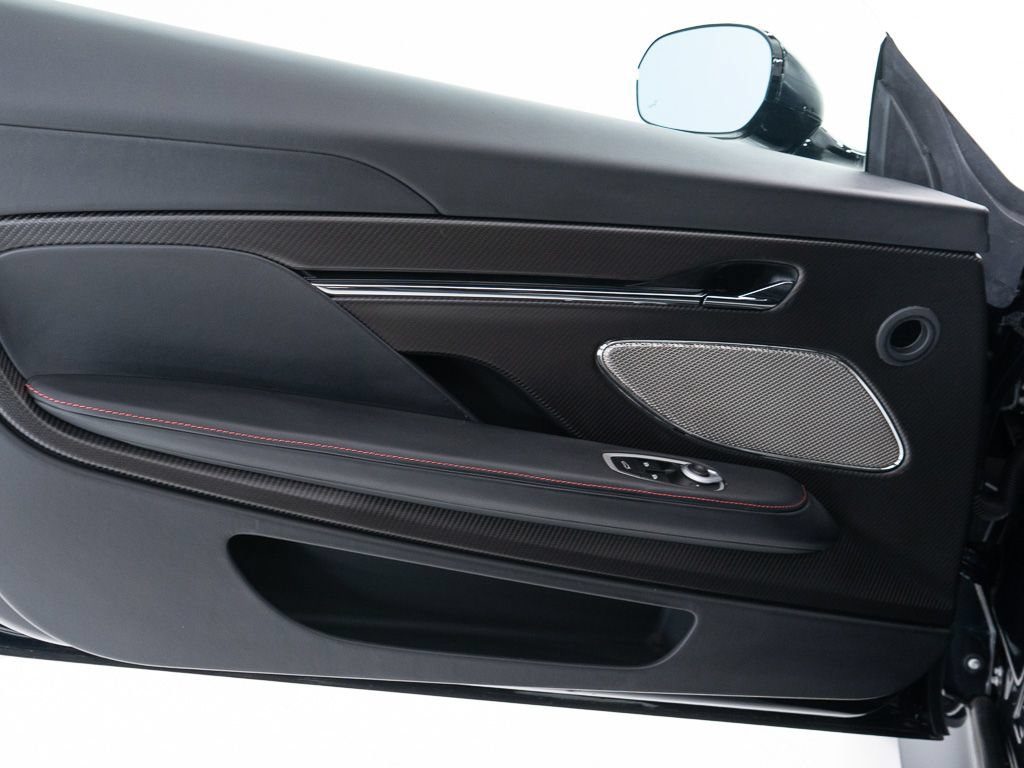Used 2025 Aston Martin DB12 Coupe RWD image 11