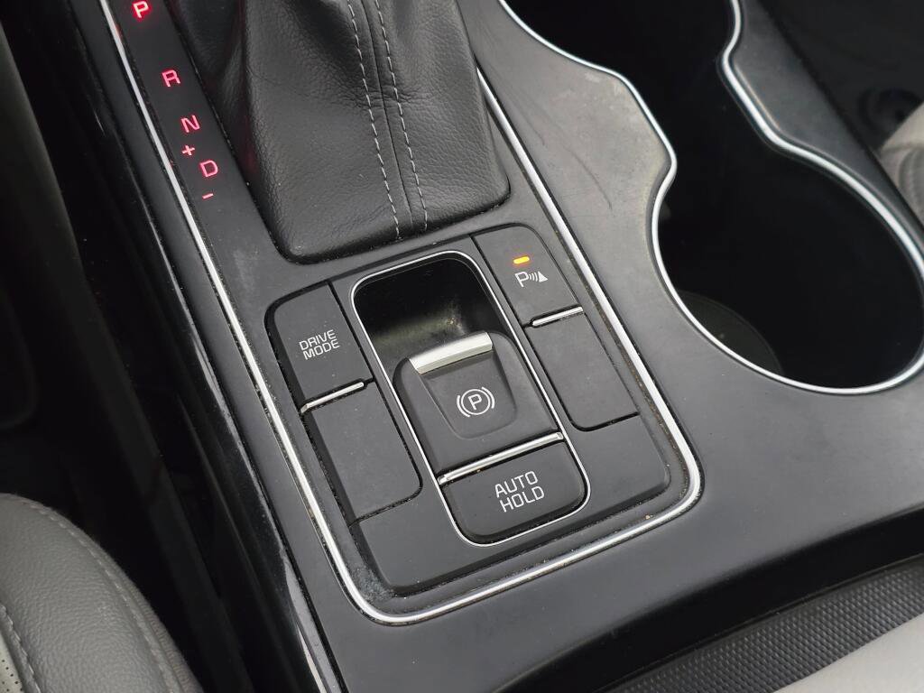 Used 2019 Kia Sorento SX image 37