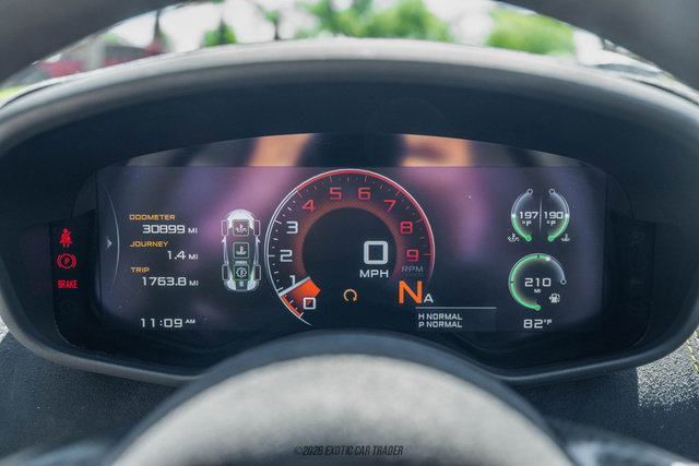 Used 2018 McLaren 570S Spider RWD image 23