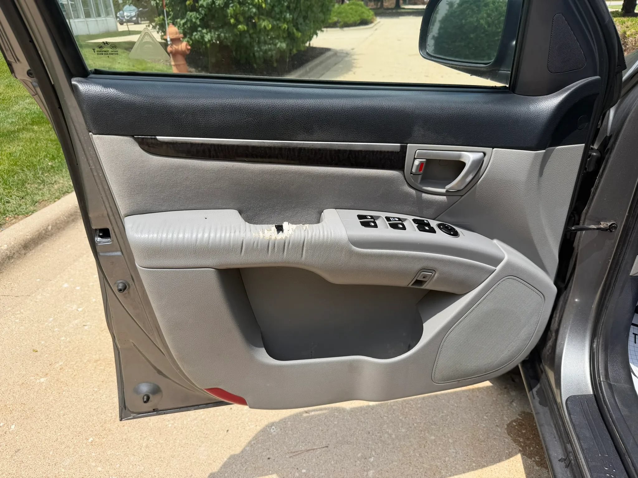 Used 2009 Hyundai Santa Fe GLS FWD image 15