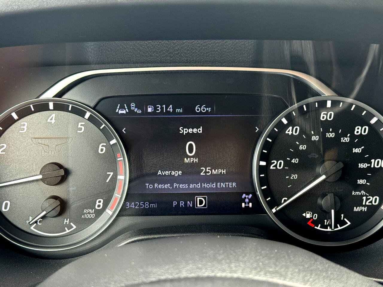 Used 2021 Nissan Titan SV w/ Accessory Utility Package image 22