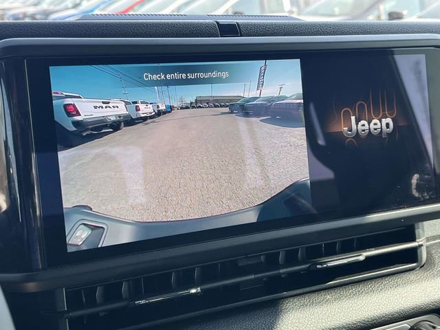 Used 2024 Jeep Gladiator Sport image 29