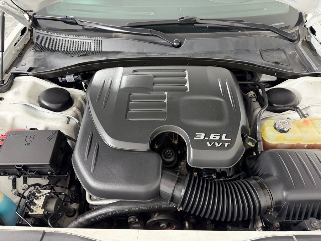 Used 2017 Chrysler 300 S AWD/4WD image 25