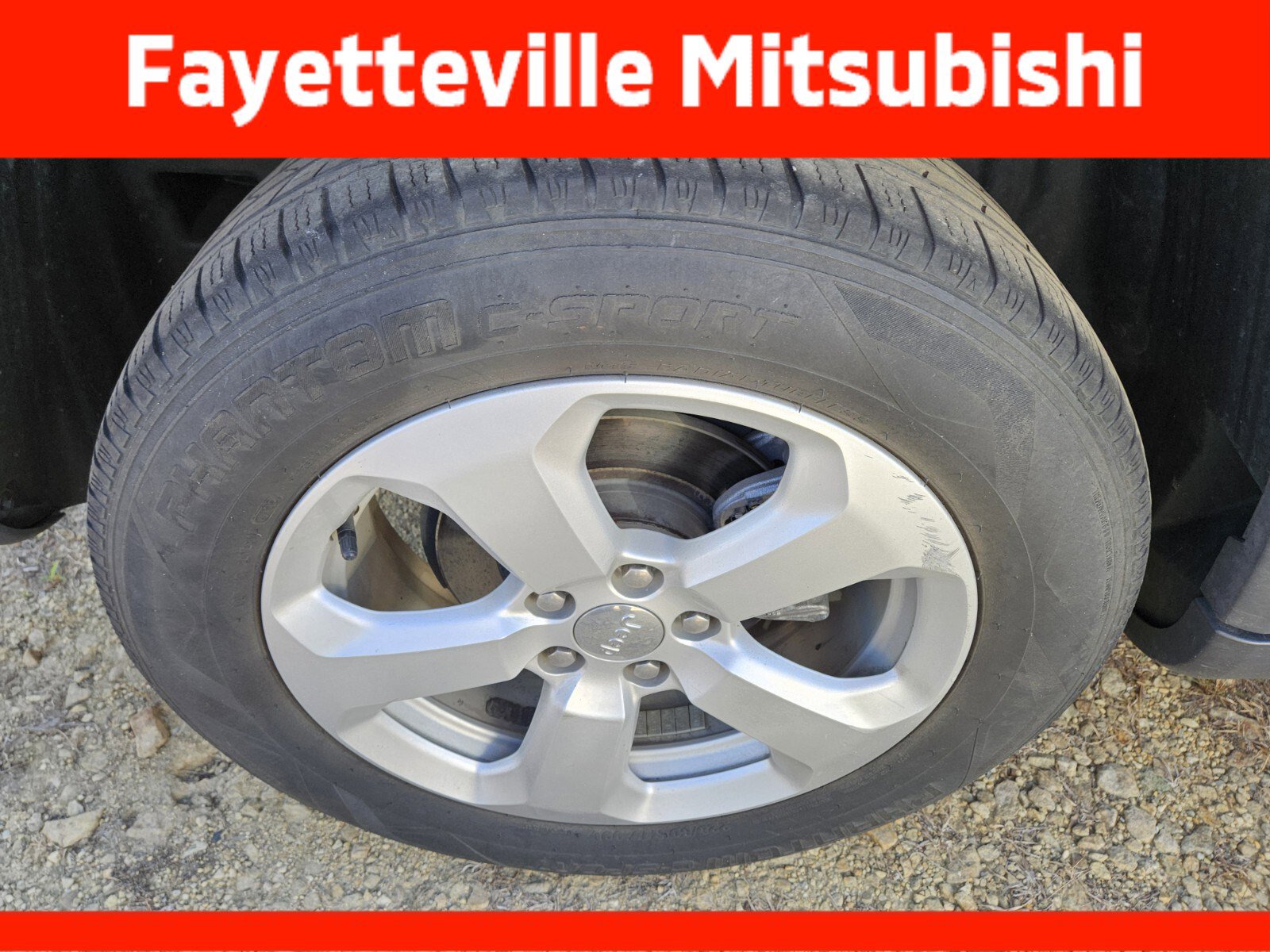 Used 2019 Jeep Compass Latitude w/ Popular Equipment Group AWD/4WD image 12