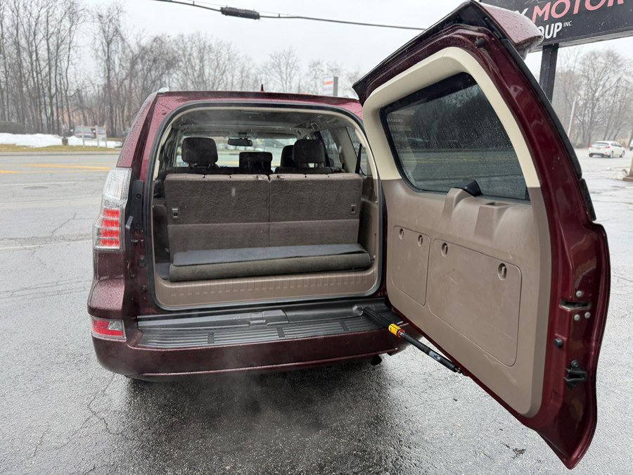 Used 2014 Lexus GX 460 Luxury w/ Driver Support Package image 20