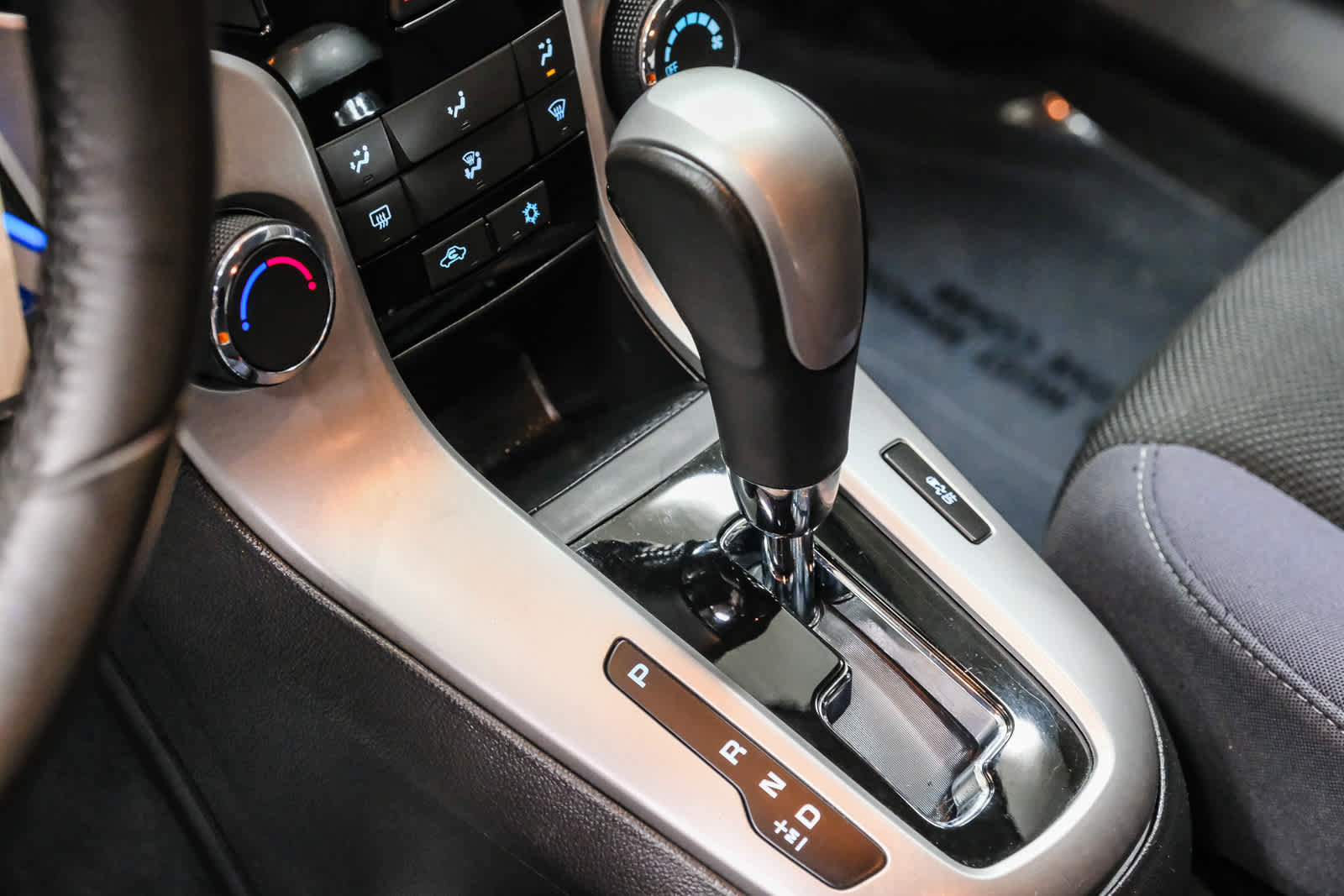 Used 2014 Chevrolet Cruze LT w/ RS Package FWD image 25