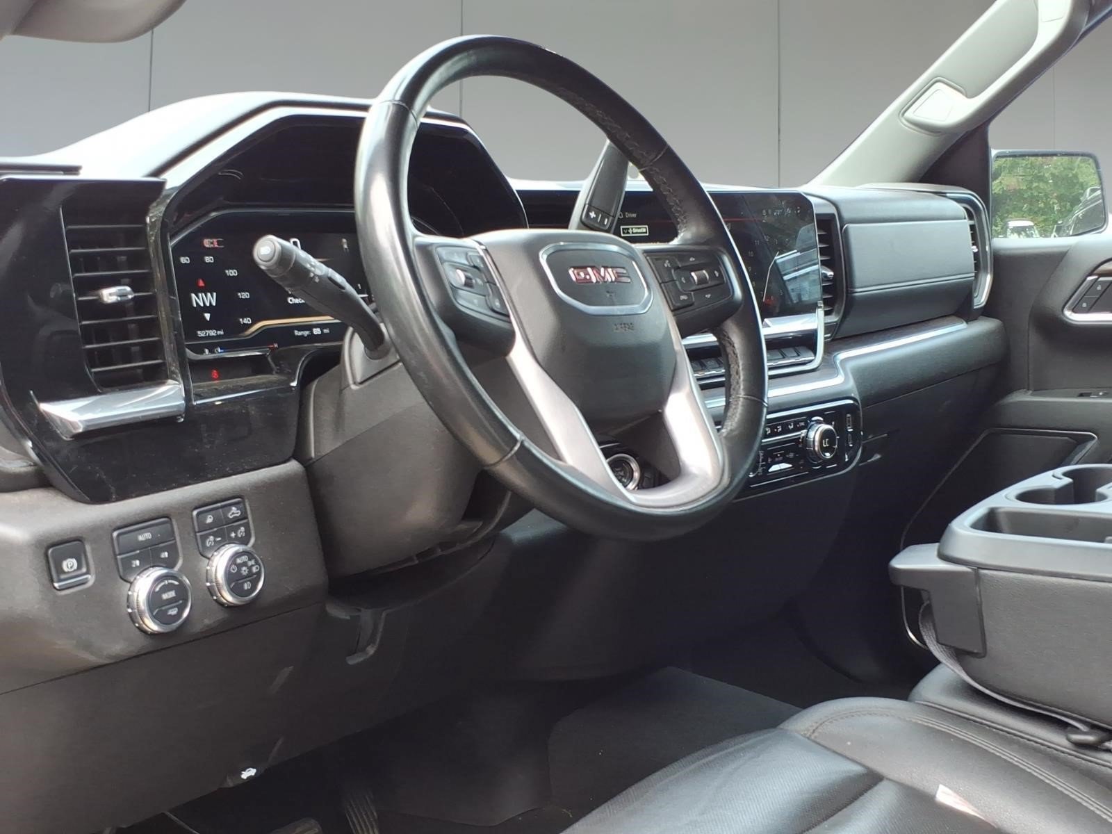 Used 2025 GMC Sierra 1500 SLT AWD/4WD image 8