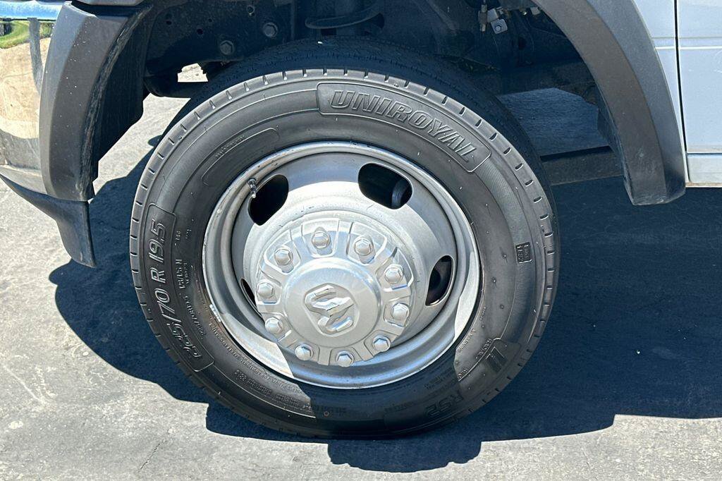 Used 2022 RAM 4500 Tradesman RWD image 20