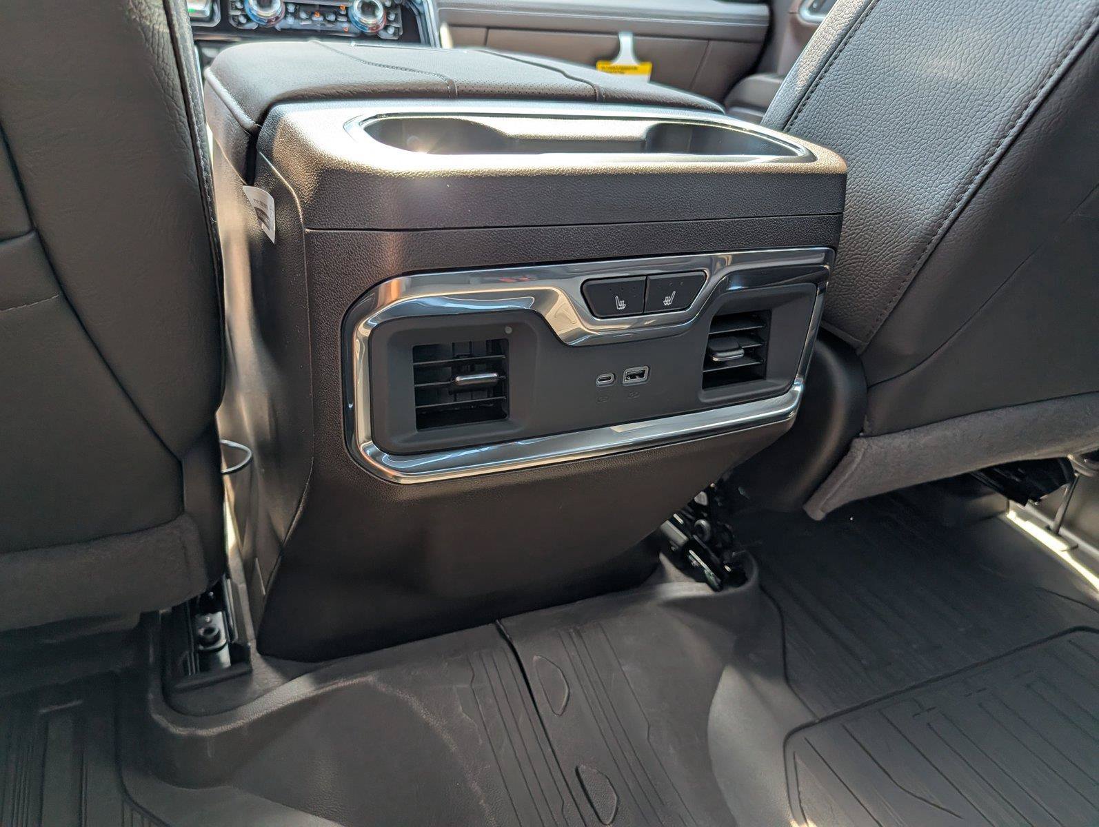 New 2026 GMC Sierra 2500 Denali w/ Denali Reserve Package AWD/4WD image 33