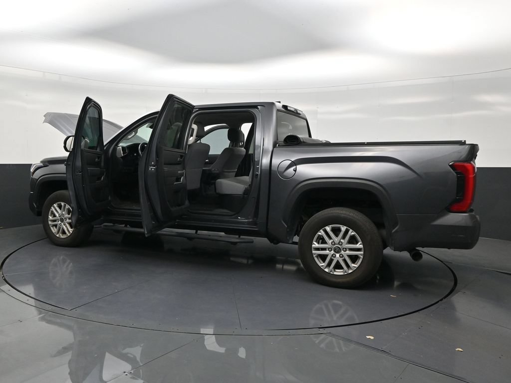 Used 2024 Toyota Tundra SR5 w/ SR5 Convenience Package AWD/4WD image 31