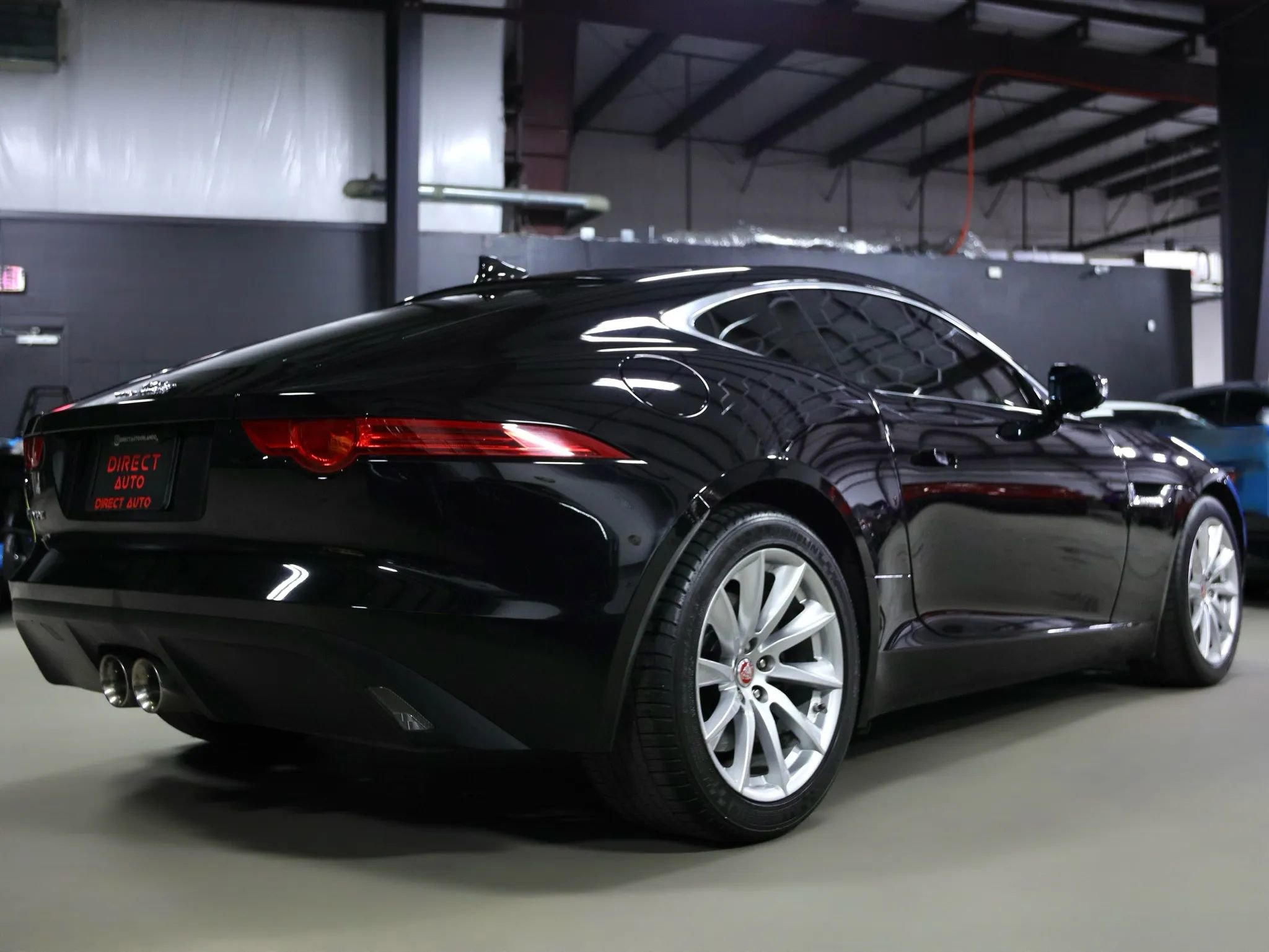 Used 2017 Jaguar F-TYPE Coupe image 13