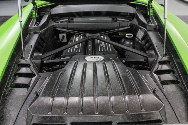 Used 2015 Lamborghini Huracan LP 610-4 image 39